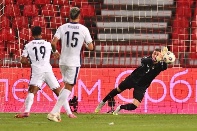 SERBIA vs ENGLAND DJORDJE PETROVIC goalie football Serbia vs England FIFA World Cup, WM, Weltmeisterschaft, Fussball qualification match at Rajko Mitic stadium, Belgrade 09.09.2025 Foto: FOOTBALL, SERBIA, ENGLAND, FIFA WORLD CUP QUALIFICATIONS MATCH Beograd Rajko Mitic stadium Serbia Copyright: xMarkoxMetlas xMNxPressx