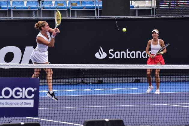 WTA, Tennis Damen GUADALAJARA 250 OPEN WTA GUADALAJARA 250 OPEN KEMPEN PITER VS HUERGO KUBKA 09092025 GUADALAJARA, JALISCO. Action photo of Magali Kempen and Katarzyna Piter, during day 2 the WTA Guadalajara 250 Open, held at the Centro Panamericano de Tenis of Guadalajara, Jalisco, Mexico. Foto de accion de Magali Kempen y Katarzyna Piter, durante el dia 2 del WTA Guadalajara 250 Open, celebrado en el Centro Panamericano de Tenis de Guadalajara, Jalisco, Mexico PHOTO BY IMAGENSHOP AGENCIA FOTOGRAFICA GUADALAJARA JALISCO MEXICO Copyright: xIMAGENSHOPxAGENCIAxFOTOGRAFICAx