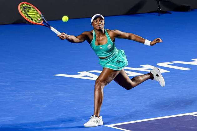 WTA, Tennis Damen GUADALAJARA 250 OPEN WTA GUADALAJARA 250 OPEN STEPHENS VS STEFANINI 09092025 GUADALAJARA, JALISCO. Action photo of Sloane Stephens of the USA, during day 2 the WTA Guadalajara 250 Open, held at the Centro Panamericano de Tenis of Guadalajara, Jalisco, Mexico. Foto de accion de Sloane Stephens de Estados Unidos, durante el dia 2 del WTA Guadalajara 250 Open, celebrado en el Centro Panamericano de Tenis de Guadalajara, Jalisco, Mexico PHOTO BY IMAGENSHOP AGENCIA FOTOGRAFICA GUADALAJARA JALISCO MEXICO Copyright: xIMAGENSHOPxAGENCIAxFOTOGRAFICAx