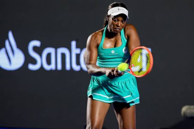 WTA, Tennis Damen GUADALAJARA 250 OPEN WTA GUADALAJARA 250 OPEN STEPHENS VS STEFANINI 09092025 GUADALAJARA, JALISCO. Action photo of Sloane Stephens of the USA, during day 2 the WTA Guadalajara 250 Open, held at the Centro Panamericano de Tenis of Guadalajara, Jalisco, Mexico. Foto de accion de Sloane Stephens de Estados Unidos, durante el dia 2 del WTA Guadalajara 250 Open, celebrado en el Centro Panamericano de Tenis de Guadalajara, Jalisco, Mexico PHOTO BY IMAGENSHOP AGENCIA FOTOGRAFICA GUADALAJARA JALISCO MEXICO Copyright: xIMAGENSHOPxAGENCIAxFOTOGRAFICAx