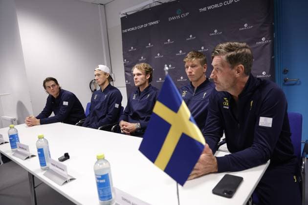 GOTHENBURG, SWEDEN 20250910 Olle Wallin, Leo Borg, Erik Grevelius, AndrÃ Göransson and Simon Aspelin at the press conference, PK, Pressekonferenz before Sweden-Tunisia in the Davis Cup in Partille arena. GÖTEBORG SWEDEN x9200x