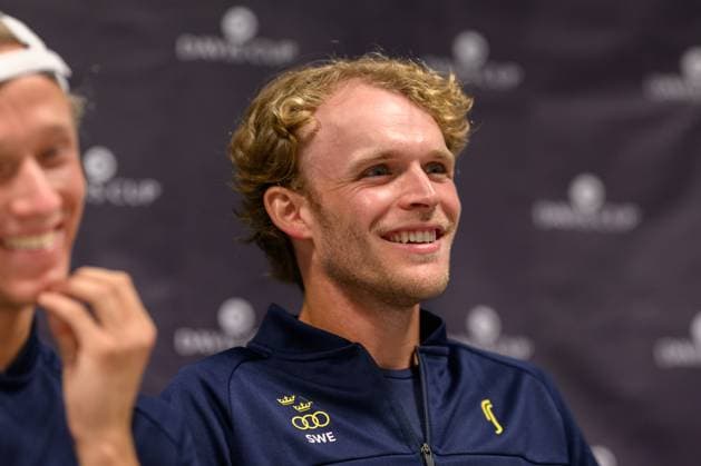 250910 Erik Grevelius during a press conference, PK, Pressekonferenz with Team Sweden on September 10, 2025 in Gothenburg. Photo: Carl Sandin BILDBYRAN kod CS CS0766 tennis davis cup presskonferens press conference sweden bbeng Copyright: CARLxSANDIN BB250910CS025