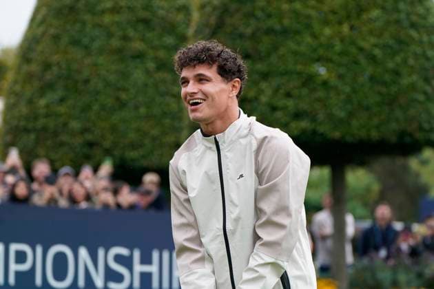 BMW PGA, Golf Herren 2025 Lando Norris Formula 1 F1 driver for McLaren Racing Team In action on Pro Am day at The BMW PGA, Wentworth (West) GC, Virginia Water, Surrey, England. UK 10th September 20025 Copyright: xMarkxNewcombex