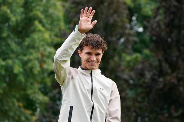 BMW PGA, Golf Herren 2025 Lando Norris Formula 1 F1 driver for McLaren Racing Team In action on Pro Am day at The BMW PGA, Wentworth (West) GC, Virginia Water, Surrey, England. UK 10th September 20025 Copyright: xMarkxNewcombex