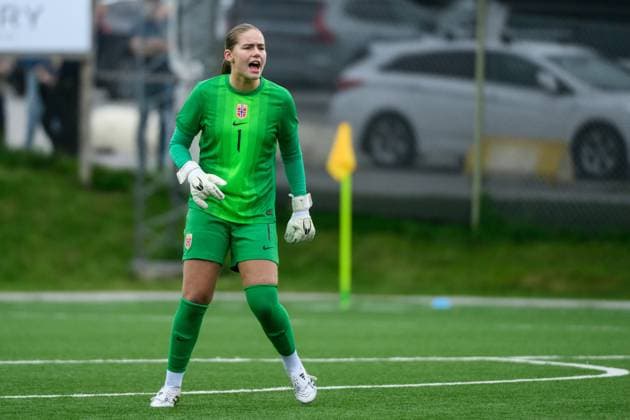 250910 Norges malvakt Erla Braathen under F16-landskampen i fotboll mellan Sverige och Norge den 10 september 2025 i Örnsköldsvik. Copyright: JONASxFORSBERG BB250910BB221