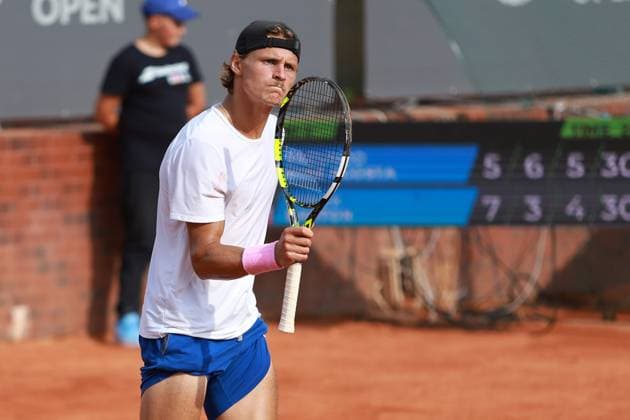 SZCZECIN, 10.09.2025 TURNIEJ TENISA ZIEMNEGO ATP, Tennis Herren CHALLENGER INVEST IN SZCZECIN OPEN 2025 NZ HYNEK BARTON GESTYKULUJE PO WYGRANIU GEMA HYNEK BARTON GESTURES AFTER WINNING THE GAME FOT. KRZYSZTOF CICHOMSKI NEWSPIX.PL --- newspix.pl POLAND OUT! 