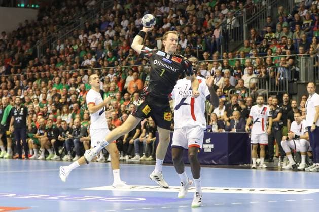 10.09.2025, xgox, Handball, EHF Champions League, SC Magdeburg - Paris Saint Germain v.l. Felix Claar (Magdeburg, 7) wirft Tor, Torschuetze, erzielt Tor, Treffer, scores the goal Magdeburg
