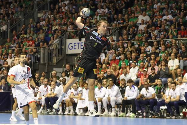 10.09.2025, xgox, Handball, EHF Champions League, SC Magdeburg - Paris Saint Germain v.l. Felix Claar (Magdeburg, 7) wirft Tor, Torschuetze, erzielt Tor, Treffer, scores the goal Magdeburg