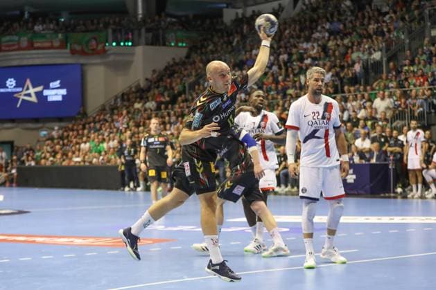 10.09.2025, xgox, Handball, EHF Champions League, SC Magdeburg - Paris Saint Germain v.l. Daniel Pettersson (Magdeburg, 11) wirft Tor, Torschuetze, erzielt Tor, Treffer, scores the goal Magdeburg