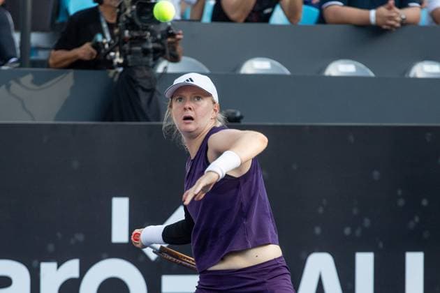 WTA, Tennis Damen 250 SP OPEN SaO PAULO, SP - 10.09.2025: WTA 250 SP OPEN - Marking the return of the professional women& 39;s tennis circuit to the capital of Sao Paulo after 25 years, the SP Open, WTA 250 of Sao Paulo, takes place from September 6 to 14 at Parque Villa Lobos. In the photo, British Francesca Jones in a match against American Whitney Osuigwe on Wednesday afternoon (10). (Photo: Rodilei Morais Fotoarena) x2804209x  RodileixMorais