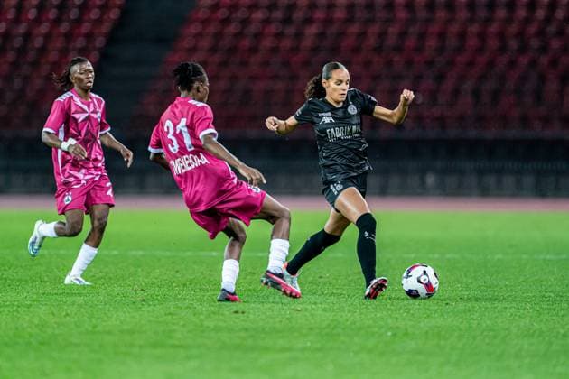 Switzerland: UEFA Women s Europa Cup - GC Frauenfussball vs BIIK-Shymkent - Letzigrund Stadium, Zurich: Rita Almeida, right, and Justice Tweneboa (31 BIIK-Shymkent), left, in action. Copyright: xPriscilaxBütlerx
