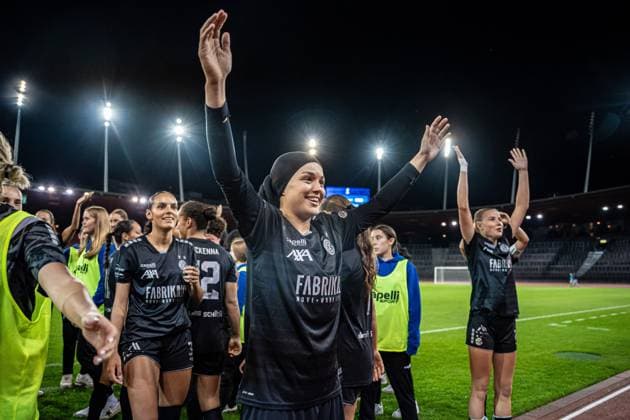 Switzerland: UEFA Women s Europa Cup - GC Frauenfussball vs BIIK-Shymkent - Letzigrund Stadium, Zurich: GC Frauenfussball team after winning the match Copyright: xPriscilaxBütlerx