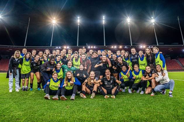 Switzerland: UEFA Women s Europa Cup - GC Frauenfussball vs BIIK-Shymkent - Letzigrund Stadium, Zurich: GC Frauenfussball team after winning the match Copyright: xPriscilaxBütlerx