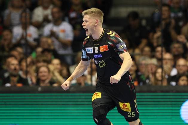 10.09.2025, xtgx, Handball, EHF Champions League, SC Magdeburg - Paris Saint Germain v.l. Sebastian Barthold (Magdebug, 25) Jubel, Torjubel, jubelt ueber das Tor, celebrate the goal, celebration Magdeubrg