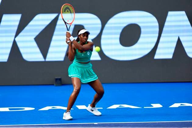 WTA, Tennis Damen GUADALAJARA 250 OPEN WTA GUADALAJARA 250 OPEN STEPHENS VS STEFANINI 10092025 GUADALAJARA, JALISCO. Action photo of Sloane Stephens of the USA, during day 3 the WTA Guadalajara 250 Open, held at the Centro Panamericano de Tenis of Guadalajara, Jalisco, Mexico. Foto de accion de Sloane Stephens de Estados Unidos, durante el dia 3 del WTA Guadalajara 250 Open, celebrado en el Centro Panamericano de Tenis de Guadalajara, Jalisco, Mexico PHOTO BY IMAGENSHOP AGENCIA FOTOGRAFICA GUADALAJARA JALISCO MEXICO Copyright: xIMAGENSHOPxAGENCIAxFOTOGRAFICAx