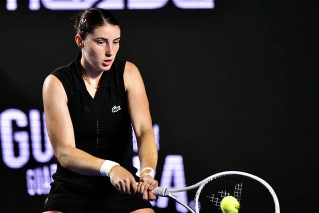 WTA, Tennis Damen GUADALAJARA 250 OPEN WTA GUADALAJARA 250 OPEN MARTENS VS JACQUEMOT 10092025 GUADALAJARA, JALISCO. Action photo of Elsa Jacquemot of France, during day 3 the WTA Guadalajara 250 Open, held at the Centro Panamericano de Tenis of Guadalajara, Jalisco, Mexico. Foto de accion de Elsa Jacquemot de Francia, durante el dia 3 del WTA Guadalajara 250 Open, celebrado en el Centro Panamericano de Tenis de Guadalajara, Jalisco, Mexico PHOTO BY IMAGENSHOP AGENCIA FOTOGRAFICA GUADALAJARA JALISCO MEXICO Copyright: xIMAGENSHOPxAGENCIAxFOTOGRAFICAx