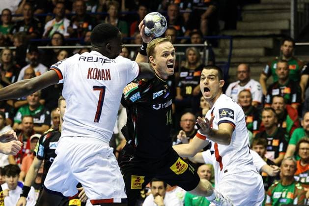 Omar Ingi Magnusson (SC Magdeburg,14) - Handball Machineseeker Champions League Saison 2025-2026 SC Magdeburg vs. Paris Saint Germain in der GETEC Arena in Magdeburg - Aktion,Handball,Deutschland,10.09.2025