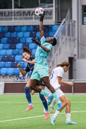 HB Koge v Farul Constanta, UEFA Women™s Europa Cup, Koge, Denmark Koge, Denmark. 10th, September 2025. Goalkeeper Lilian Awuor (99) of Farul Constanta seen during the UEFA Women™s Europa Cup qualification match between HB Koge and Farul Constanta at Koge Stadion in Koge. Denmark, Koge  Copyright: xGonzalesxPhoto DennisxJacobsenx