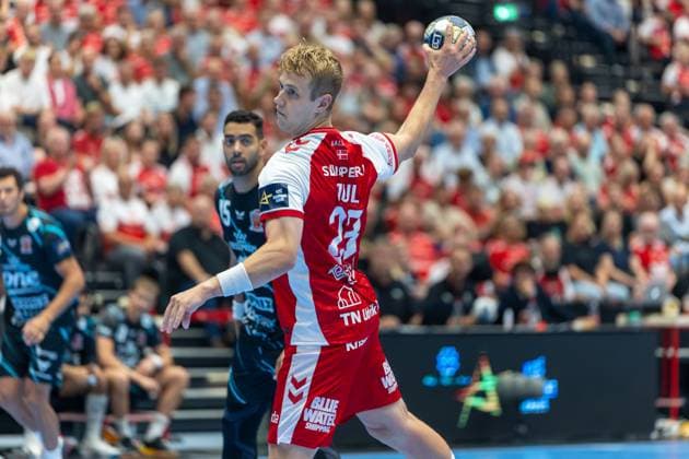 Aalborg Handball v One Veszprem HC, EHF Champions League Handball, Aalborg, Denmark Aalborg, Denmark. 10th, September 2025. Buster Juul (23) of Aalborg Handball seen in the EHF Champions League match between Aalborg Handball and One Veszprem HC at Sparekassen Danmark Arena in Aalborg. Denmark, Aalborg  Copyright: xGonzalesxPhoto MadsxAndersenx