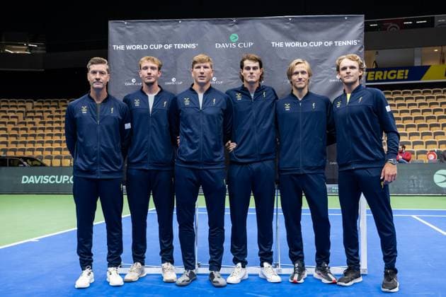 250911 Team captain Simon Aspelin, Adam Heinonen, AndrÃ Göransson, Olle Wallin, Leo Borg and Erik Grevelius of Sweden pose for a picture during the Davis Cup draw ceremony ahead of the match between Sweden and Tunisia on September 11, 2025 in Partille. Photo: Mathias Bergeld BILDBYRAN kod MB MB1200 tennis davis cup lottningen lotting draw ceremony sverige sweden bbeng tunisien tunisia Copyright: MATHIASxBERGELD BB250911MB032