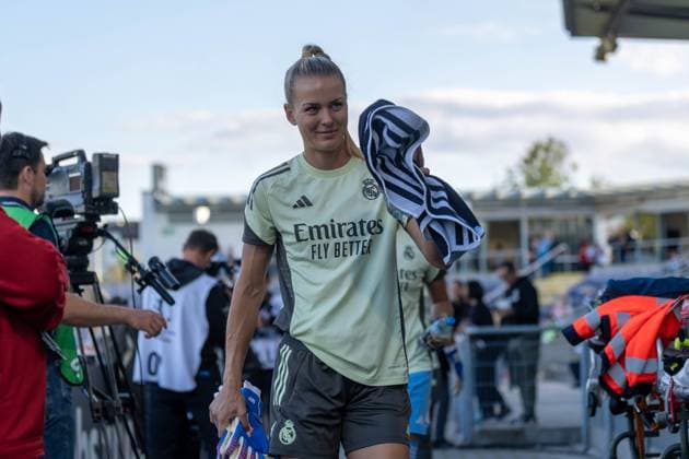 11.09.2025, xhfmx, Fussball Quali Champions League, Eintracht Frankfurt Frauen - Real Madrid Frauen Merle Frohms (Real Madrid) kommt zum Aufwärmen (DFL DFB REGULATIONS PROHIBIT ANY USE OF PHOTOGRAPHS as IMAGE SEQUENCES and or QUASI-VIDEO) Frankfurt