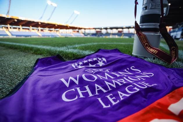 SOCCER - WCL, St.Poelten vs Hjorring SANKT POELTEN,AUSTRIA,11.SEP.25 - WOMEN SOCCER - UEFA Women s Champions League, qualification, SKN Sankt Poelten vs Fortuna Hjorring. Image shows a feature with the Photgrapher vest.  GEPAxpictures xManuelxBinder