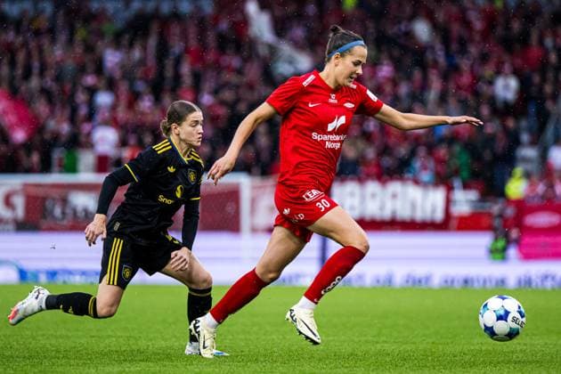 250911 Joanna Maria Tynnilä of Brann during the UEFA Women™s Champions League play-off football match between Brann and Manchester United, ManU on September 11, 2025 in Bergen. Photo: Marius Simensen BILDBYRAN Cop 238 bbeng brann brann kvinner champions league dam football fotball fotboll manchester united mesterligaen play off playoff soccer tfk womens champions league Copyright: MARIUSxSIMENSEN BB250911BB225