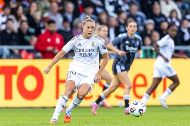 UWCL Qualifikation: Eintracht Frankfurt - Real Madrid, 11.09.2025 Filippa Angeldahl (Real Madrid, 16) mit Ball; Hinspiel der UEFA Women’s Champions League Qualifikation, 3. Runde, zwischen Eintracht Frankfurt und Real Madrid im Stadion am Brentanobad in Frankfurt am Main am 11.09.2025 Copyright: xBEAUTIFULxSPORTS Hahnex