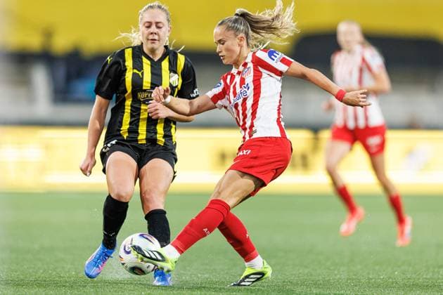 250911 Alice Bergström of Häcken and Andrea Medina of Atletico Madrid during the UEFA Women™s Champions League play-off football match between Häcken and Atletico Madrid on September 11, 2025 in Göteborg. Photo: Michael Erichsen BILDBYRAN COP 89 MI0874 fotboll football soccer fotball uefa womens champions league häcken atletico madrid dam bbeng play-offsbbauto Copyright: MICHAELxERICHSEN BB250911MI022