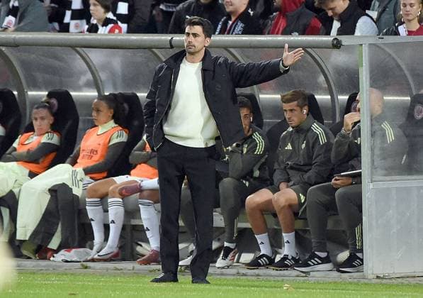 11.09.2025, xhbx, Fussball Quali Champions League, Eintracht Frankfurt Frauen - Real Madrid Frauen v.l. Trainer Pau Marc Quesada Tormos (Real Madrid) (DFL DFB REGULATIONS PROHIBIT ANY USE OF PHOTOGRAPHS as IMAGE SEQUENCES and or QUASI-VIDEO) Frankfurt