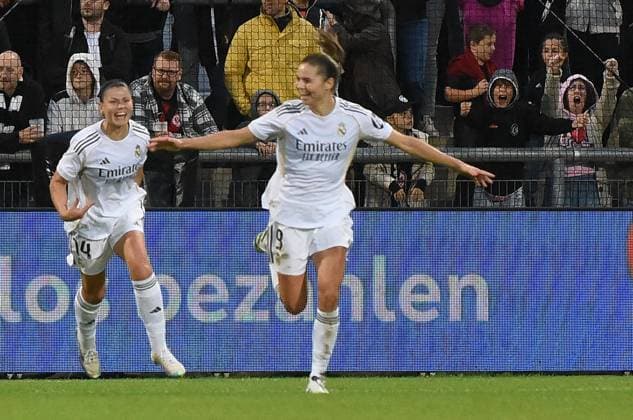 11.09.2025, xhbx, Fussball Quali Champions League, Eintracht Frankfurt Frauen - Real Madrid Frauen v.l. Torjubel, Goal celebration, celebrate the goal 0:2 durch Signe Bruun (Real Madrid) (DFL DFB REGULATIONS PROHIBIT ANY USE OF PHOTOGRAPHS as IMAGE SEQUENCES and or QUASI-VIDEO) Frankfurt