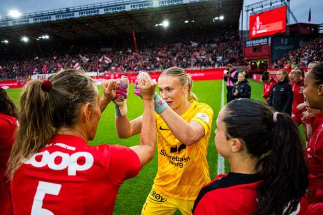 250911 Goalkeeper Selma Panengstuen of Brann ahead of the UEFA Women™s Champions League play-off football match between Brann and Manchester United, ManU on September 11, 2025 in Bergen. Photo: Marius Simensen BILDBYRAN Cop 238 bbeng brann brann kvinner champions league dam football fotball fotboll manchester united mesterligaen play off playoff soccer tfk womens champions league Copyright: MARIUSxSIMENSEN BB250911BB228