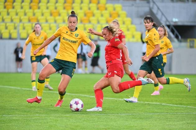 KATOWICE 11.09.2025 MECZ III RUNDA ELIMINACYJNA LIGA MISTRZOW KOBIET SEZON 2025 26 --- UEFA WOMEN S CHAMPIONS LEAGUE MATCH: GKS KATOWICE - TWENTE ENSCHEDE FOT. KRZYSZTOF HELIOS 400MM NEWSPIX.PL --- newspix.pl POLAND OUT! 