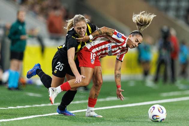 250911 Alice Bergström of Häcken and Macarena Portales of Atletico Madrid XXX during the UEFA Women™s Champions League play-off football match between Häcken and Atletico Madrid on September 11, 2025 in Göteborg. Photo: Michael Erichsen BILDBYRAN COP 89 MI0874 fotboll football soccer fotball uefa womens champions league häcken atletico madrid dam bbeng play-offsbbauto Copyright: MICHAELxERICHSEN BB250911MI047