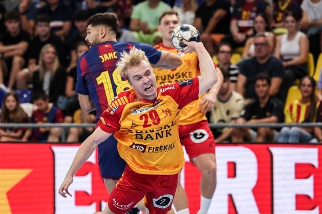 September 11, 2025, Barcelona, Barcelona, SPAIN: Hjalte Lykke of GOG in action during the EHF Champions League 2025 26 group phase, handball match played between FC Barcelona, Barca and GOG at Palau Blaugrana on September 11, 2025 in Barcelona, Spain. Barcelona SPAIN - ZUMAa181 20250911_zaa_a181_021 Copyright: xJavierxBorregox