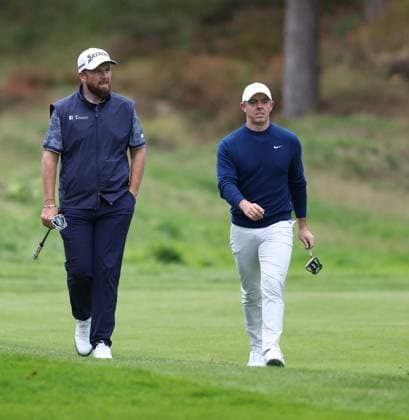 . - BMW PGA, Golf Herren Championship 2025, Day One, DP World Tour, Wentworth Golf Club, Virginia Water, Surrey, England.- 11th September 2025. (C) Daniel Weir Crystal Pix Rory Mcilroy Of Northern Ireland & Shane Lowry Of Ireland during the BMW PGA Championship 2025 Day One . - BMW PGA Championship 2025, Day One, DP World Tour, Wentworth Golf Club, Virginia Water, Surrey, England.- 11th September 2025. (C) Daniel Weir Crystal Pix Surrey Wentworth Golf Club United Kingdom Copyright: xDanielxWeirx CP_BMW_PGA_Championship_2025_Day_One_47