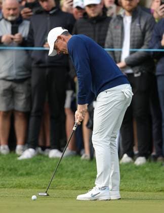 . - BMW PGA, Golf Herren Championship 2025, Day One, DP World Tour, Wentworth Golf Club, Virginia Water, Surrey, England.- 11th September 2025. (C) Daniel Weir Crystal Pix Rory Mcilroy Of Northern Ireland putting for birdie during the BMW PGA Championship 2025 on day one. - BMW PGA Championship 2025, Day One, DP World Tour, Wentworth Golf Club, Virginia Water, Surrey, England.- 11th September 2025. (C) Daniel Weir Crystal Pix Surrey Wentworth Golf Club United Kingdom Copyright: xDanielxWeirx CP_BMW_PGA_Championship_2025_Day_One_57