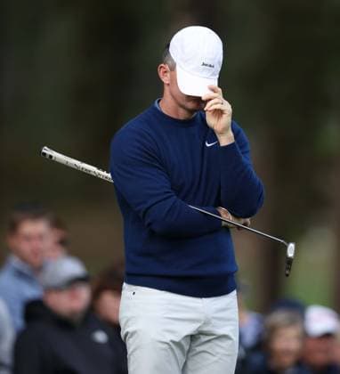 . - BMW PGA, Golf Herren Championship 2025, Day One, DP World Tour, Wentworth Golf Club, Virginia Water, Surrey, England.- 11th September 2025. (C) Daniel Weir Crystal Pix Rory Mcilroy Of Northern Ireland looks frustrated & dejected during the BMW PGA Championship 2025 Day One . - BMW PGA Championship 2025, Day One, DP World Tour, Wentworth Golf Club, Virginia Water, Surrey, England.- 11th September 2025. (C) Daniel Weir Crystal Pix Surrey Wentworth Golf Club United Kingdom Copyright: xDanielxWeirx CP_BMW_PGA_Championship_2025_Day_One_98