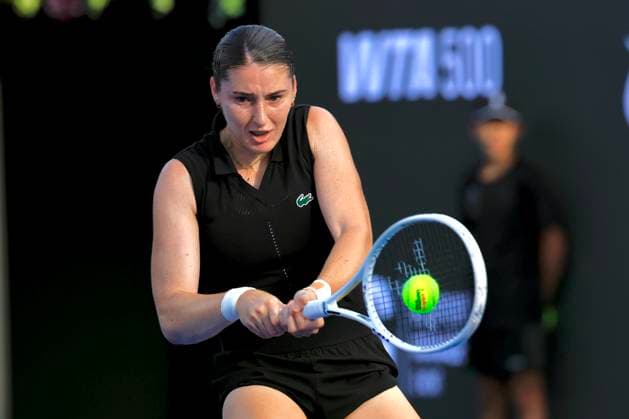 WTA, Tennis Damen GUADALAJARA 250 OPEN WTA GUADALAJARA 250 OPEN MERTENS VS JACQUEMONT 11092025 GUADALAJARA, JALISCO. Action photo of Elsa Jacquemot of France, during day 4 the WTA Guadalajara 250 Open, held at the Centro Panamericano de Tenis of Guadalajara, Jalisco, Mexico. Foto de accion de Elsa Jacquemot de Francia, durante el dia 4 del WTA Guadalajara 250 Open, celebrado en el Centro Panamericano de Tenis de Guadalajara, Jalisco, Mexico PHOTO BY IMAGENSHOP AGENCIA FOTOGRAFICA GUADALAJARA JALISCO MEXICO Copyright: xIMAGENSHOPxAGENCIAxFOTOGRAFICAx