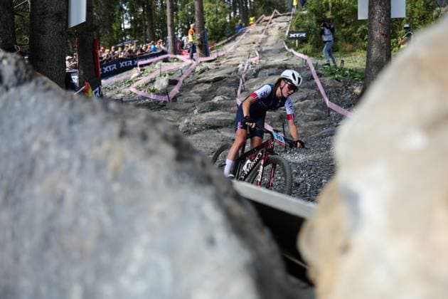 2025 UCI Mountain Bike World Championships Picture by Alex Whitehead SWpix.com - 12 09 2025 - Cycling - 2025 UCI Mountain Bike World Championships - Cross-country Olympic - Crans Montana, Valais, Switzerland - Women Junior - Lise Revol (France) Copyright: x xSWpix.comx(t axPhotographyxHubxLtd)xAlexxWhitehead SWpix.comx SWP-3030-3479