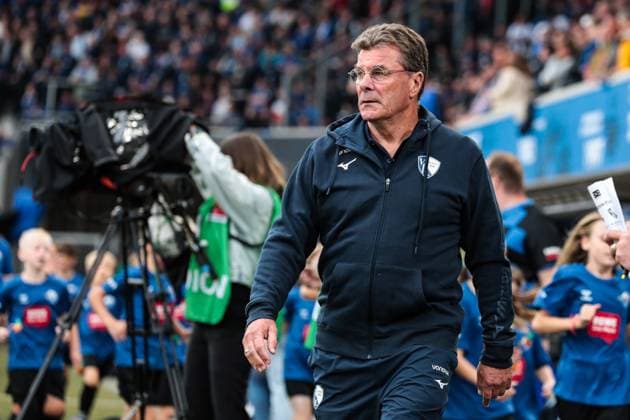 Trainer Dieter Hecking (VfL Bochum) - 2. Fußball Bundesliga Saison 2025-2026 SC Paderborn vs. VfL Bochum in der Home Deluxe Arena in Paderborn - Fußball,Mann,Männer,Deutschland,12.09.2025 *** Coach Dieter Hecking VfL Bochum 2 Soccer Bundesliga Season 2025 2026 SC Paderborn vs VfL Bochum at the Home Deluxe Arena in Paderborn Soccer,Man,Men,Germany,12 09 2025