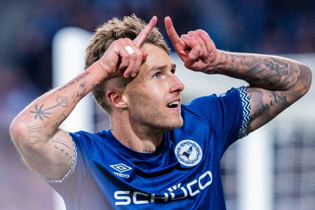 Sport Bilder des Tages 12.09.2025 - Fußball, 2025 2026, 2. Bundesliga, 5. Spieltag, DSC Arminia Bielefeld - 1. FC Magdeburg: Joel Grodowski (Bielefeld) jubelt nach seinem Tor zum 2:0 DFL REGULATIONS PROHIBIT ANY USE OF PHOTOGRAPHS AS IMAGE SEQUENCES AND OR QUASI-VIDEO. *** 12 09 2025 Soccer, 2025 2026, 2 Bundesliga, Matchday 5, DSC Arminia Bielefeld 1 FC Magdeburg Joel Grodowski Bielefeld cheers after his goal for 2 0 DFL REGULATIONS PROHIBIT ANY USE OF PHOTOGRAPHS AS IMAGE SEQUENCES AND OR QUASI VIDEO
