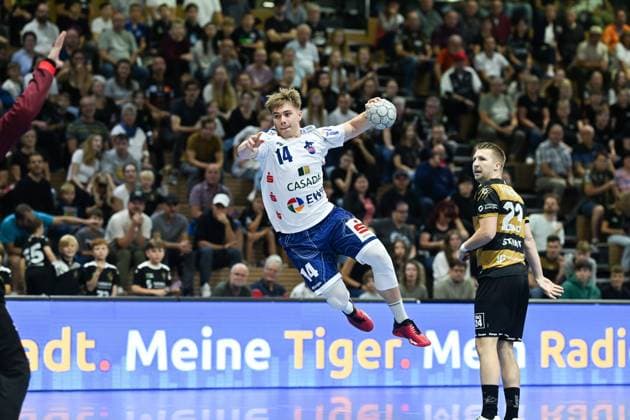 Max Guenther (1. VfL Potsdam, 14) HC Elbflorenz 2006 vs. 1.VfL Potsdam, 2. Handball Bundesliga Herren, Spielzeit 2025 2026, 12.09.2025 HC Elbflorenz 2006 vs. 1. VfL Potsdam, 2. Handball Bundesliga Herren, Spielzeit 2025 2026, 12.09.2025 Dresden Copyright: xEibner-Pressefoto xHoepnerx EP_PHR
