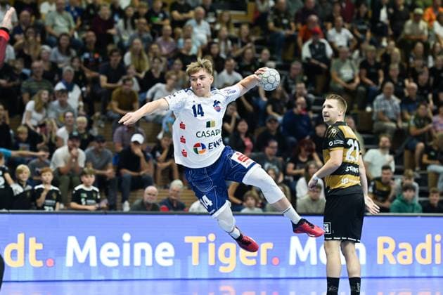 Sport Bilder des Tages Max Guenther (1. VfL Potsdam, 14) HC Elbflorenz 2006 vs. 1.VfL Potsdam, 2. Handball Bundesliga Herren, Spielzeit 2025 2026, 12.09.2025 HC Elbflorenz 2006 vs. 1. VfL Potsdam, 2. Handball Bundesliga Herren, Spielzeit 2025 2026, 12.09.2025 Dresden Copyright: xEibner-Pressefoto xHoepnerx EP_PHR