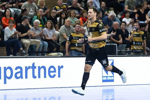Julius Dierberg (HC Elbflorenz 2006, 9) HC Elbflorenz 2006 vs. 1.VfL Potsdam, 2. Handball Bundesliga Herren, Spielzeit 2025 2026, 12.09.2025 HC Elbflorenz 2006 vs. 1. VfL Potsdam, 2. Handball Bundesliga Herren, Spielzeit 2025 2026, 12.09.2025 Dresden Copyright: xEibner-Pressefoto xHoepnerx EP_PHR