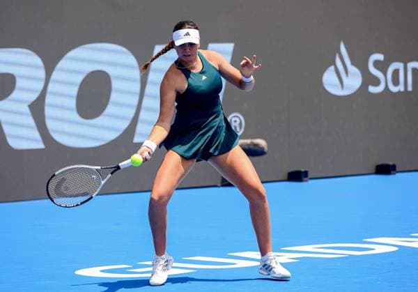 WTA, Tennis Damen GUADALAJARA 250 OPEN WTA GUADALAJARA 250 OPEN OSTAPENKO VS STAKUSIC 12092025 GUADALAJARA, JALISCO. Action photo f Marina Stakusic of Canada, during day 5 the WTA Guadalajara 250 Open, held at the Centro Panamericano de Tenis of Guadalajara, Jalisco, Mexico. Foto de accion de Mariona Stakusic de Canada, durante el dia 5 del WTA Guadalajara 250 Open, celebrado en el Centro Panamericano de Tenis de Guadalajara, Jalisco, Mexico PHOTO BY IMAGENSHOP AGENCIA FOTOGRAFICA GUADALAJARA JALISCO MEXICO Copyright: xIMAGENSHOPxAGENCIAxFOTOGRAFICAx