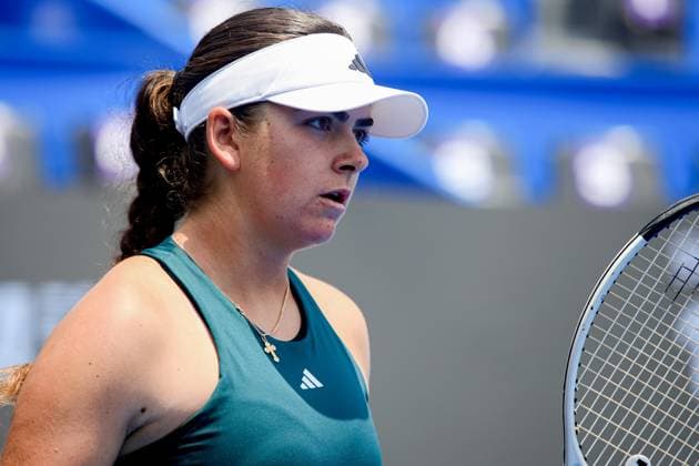 WTA, Tennis Damen GUADALAJARA 250 OPEN WTA GUADALAJARA 250 OPEN OSTAPENKO VS STAKUSIC 12092025 GUADALAJARA, JALISCO. Action photo f Marina Stakusic of Canada, during day 5 the WTA Guadalajara 250 Open, held at the Centro Panamericano de Tenis of Guadalajara, Jalisco, Mexico. Foto de accion de Mariona Stakusic de Canada, durante el dia 5 del WTA Guadalajara 250 Open, celebrado en el Centro Panamericano de Tenis de Guadalajara, Jalisco, Mexico PHOTO BY IMAGENSHOP AGENCIA FOTOGRAFICA GUADALAJARA JALISCO MEXICO Copyright: xIMAGENSHOPxAGENCIAxFOTOGRAFICAx