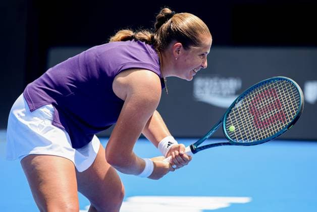WTA, Tennis Damen GUADALAJARA 250 OPEN WTA GUADALAJARA 250 OPEN OSTAPENKO VS STAKUSIC 12092025 GUADALAJARA, JALISCO. Action photo of Jelena Ostapenko, during day 5 the WTA Guadalajara 250 Open, held at the Centro Panamericano de Tenis of Guadalajara, Jalisco, Mexico. Foto de accion de Jelena Ostapenko, durante el dia 5 del WTA Guadalajara 250 Open, celebrado en el Centro Panamericano de Tenis de Guadalajara, Jalisco, Mexico PHOTO BY IMAGENSHOP AGENCIA FOTOGRAFICA GUADALAJARA JALISCO MEXICO Copyright: xIMAGENSHOPxAGENCIAxFOTOGRAFICAx