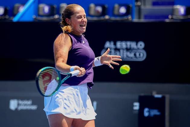 WTA, Tennis Damen GUADALAJARA 250 OPEN WTA GUADALAJARA 250 OPEN OSTAPENKO VS STAKUSIC 12092025 GUADALAJARA, JALISCO. Action photo of Jelena Ostapenko, during day 5 the WTA Guadalajara 250 Open, held at the Centro Panamericano de Tenis of Guadalajara, Jalisco, Mexico. Foto de accion de Jelena Ostapenko, durante el dia 5 del WTA Guadalajara 250 Open, celebrado en el Centro Panamericano de Tenis de Guadalajara, Jalisco, Mexico PHOTO BY IMAGENSHOP AGENCIA FOTOGRAFICA GUADALAJARA JALISCO MEXICO Copyright: xIMAGENSHOPxAGENCIAxFOTOGRAFICAx