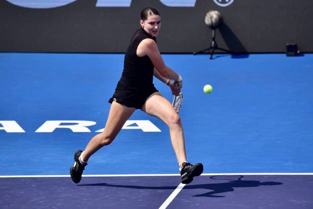 WTA, Tennis Damen GUADALAJARA 250 OPEN WTA GUADALAJARA 250 OPEN JACQUEMOT VS MARIA 12092025 GUADALAJARA, JALISCO. Action photo of Elsa Jacquemot of France, during day 5 the WTA Guadalajara 250 Open, held at the Centro Panamericano de Tenis of Guadalajara, Jalisco, Mexico. Foto de accion de Elsa Jacquemot de Francia, durante el dia 5 del WTA Guadalajara 250 Open, celebrado en el Centro Panamericano de Tenis de Guadalajara, Jalisco, Mexico PHOTO BY IMAGENSHOP AGENCIA FOTOGRAFICA GUADALAJARA JALISCO MEXICO Copyright: xIMAGENSHOPxAGENCIAxFOTOGRAFICAx